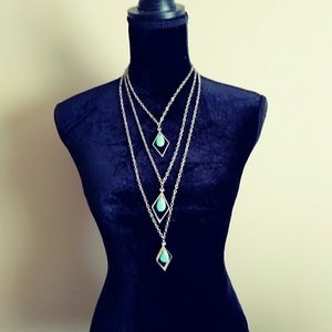 3 tiered necklace
